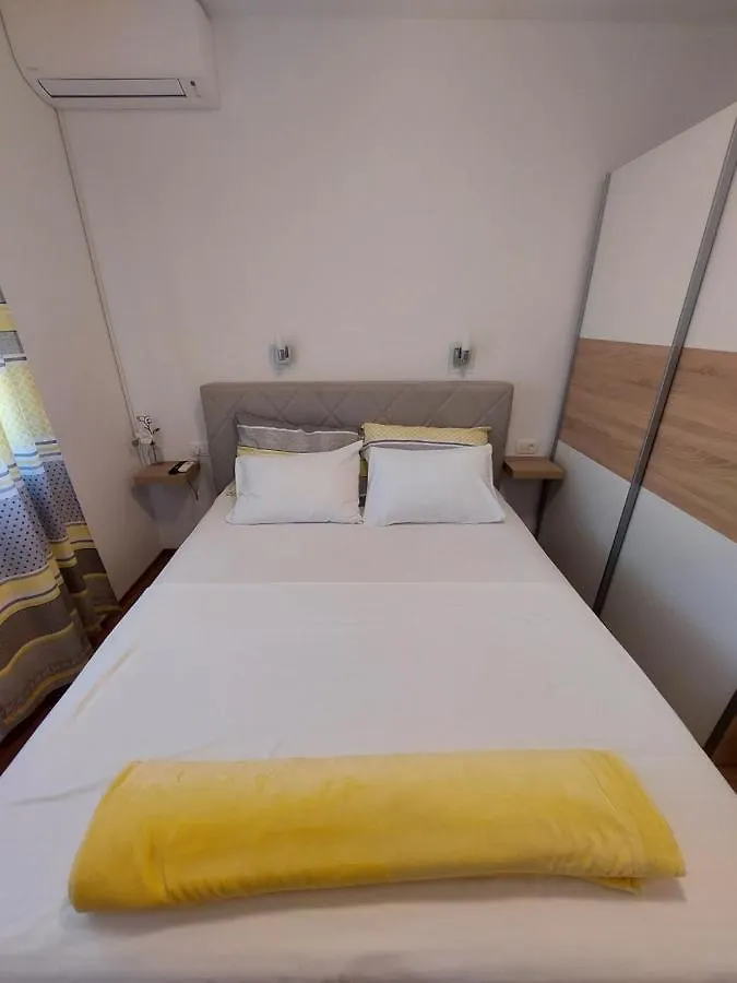 Rooms Nevenka Novi Vinodolski Apartment