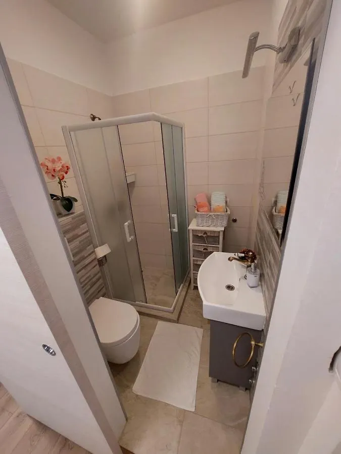 Apartment Rooms Nevenka Novi Vinodolski