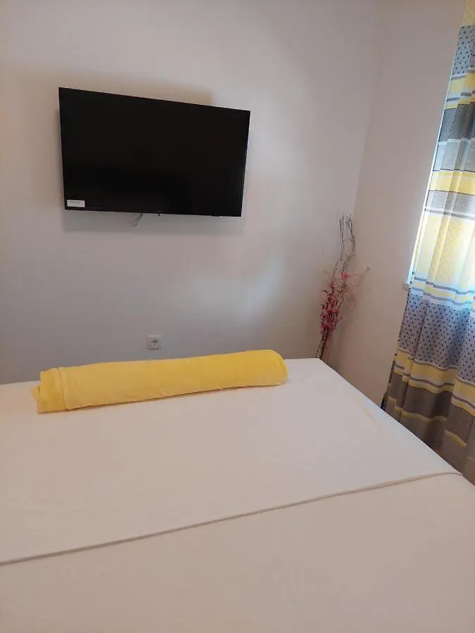 Apartment Rooms Nevenka Novi Vinodolski Croatia